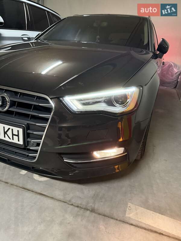 Хэтчбек Audi A3 2015 в Киеве
