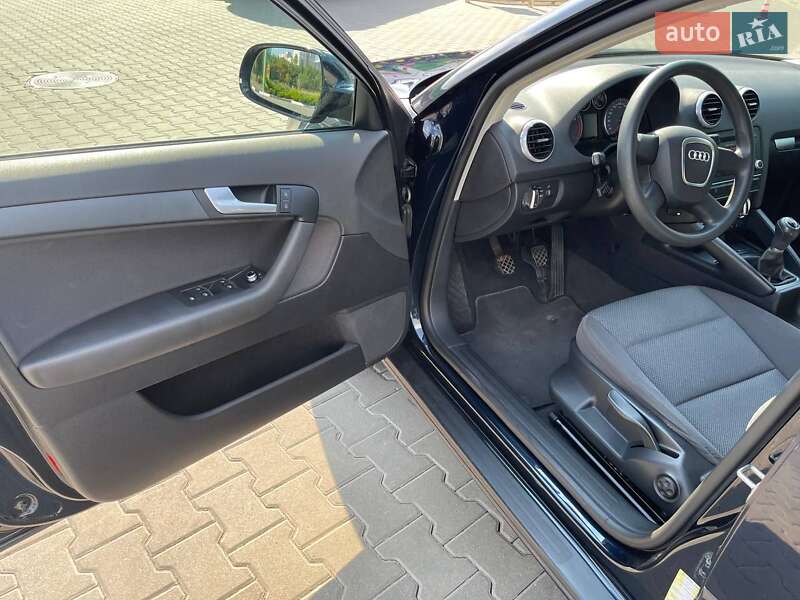 Хэтчбек Audi A3 2010 в Киеве