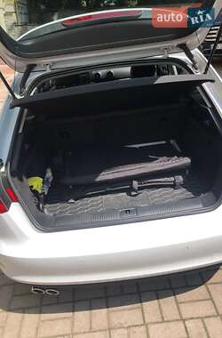 Хэтчбек Audi A3 2016 в 