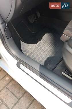 Хэтчбек Audi A3 2016 в 