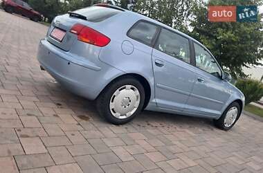 Хэтчбек Audi A3 2006 в 