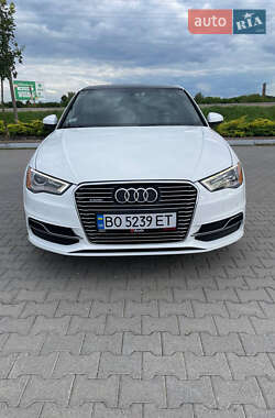Хэтчбек Audi A3 2016 в 