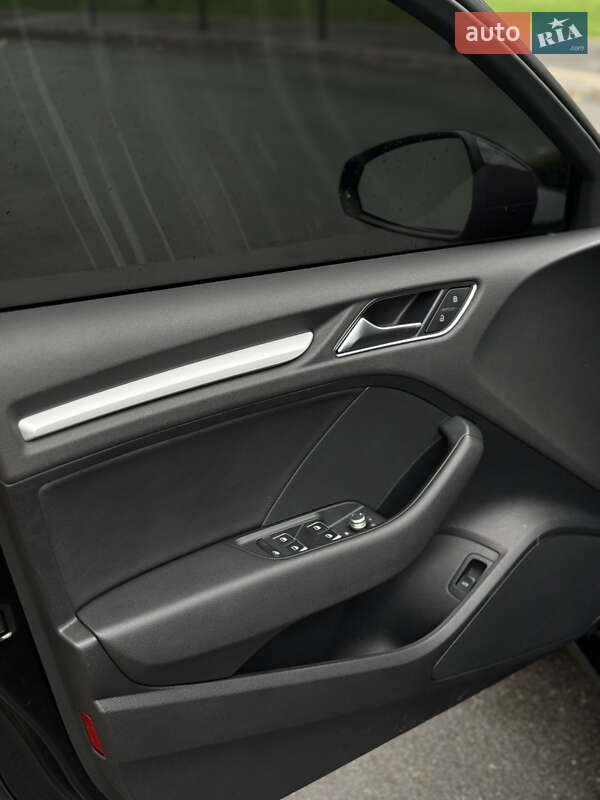 Седан Audi A3 2016 в Білій Церкві