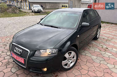 Хэтчбек Audi A3 2005 в 