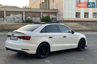 Седан Audi A3 2016 в 
