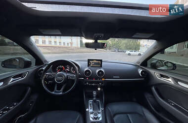 Седан Audi A3 2016 в 