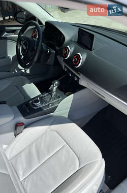 Седан Audi A3 2014 в 