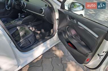 Седан Audi A3 2015 в 