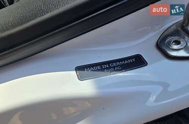 Хэтчбек Audi A3 2015 в 