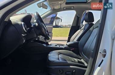 Хэтчбек Audi A3 2015 в 
