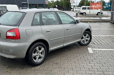 Хэтчбек Audi A3 2002 в Надворной