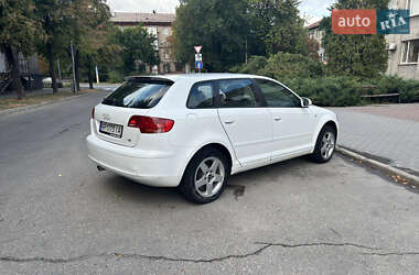 Хэтчбек Audi A3 2008 в 
