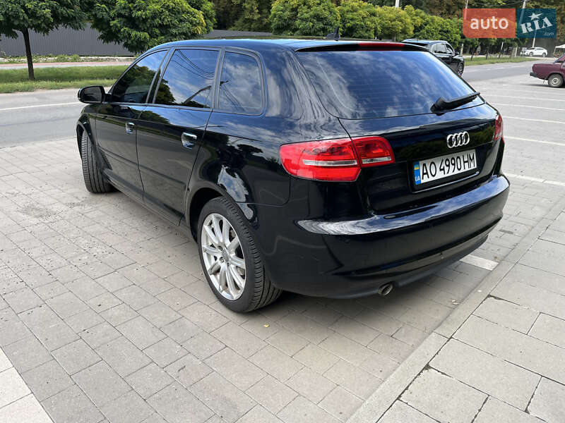Хетчбек Audi A3 2012 в Ужгороді