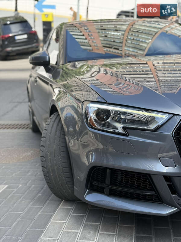 Седан Audi A3 2017 в Днепре