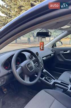 Хэтчбек Audi A3 2007 в 