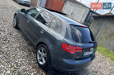 Хэтчбек Audi A3 2009 в 