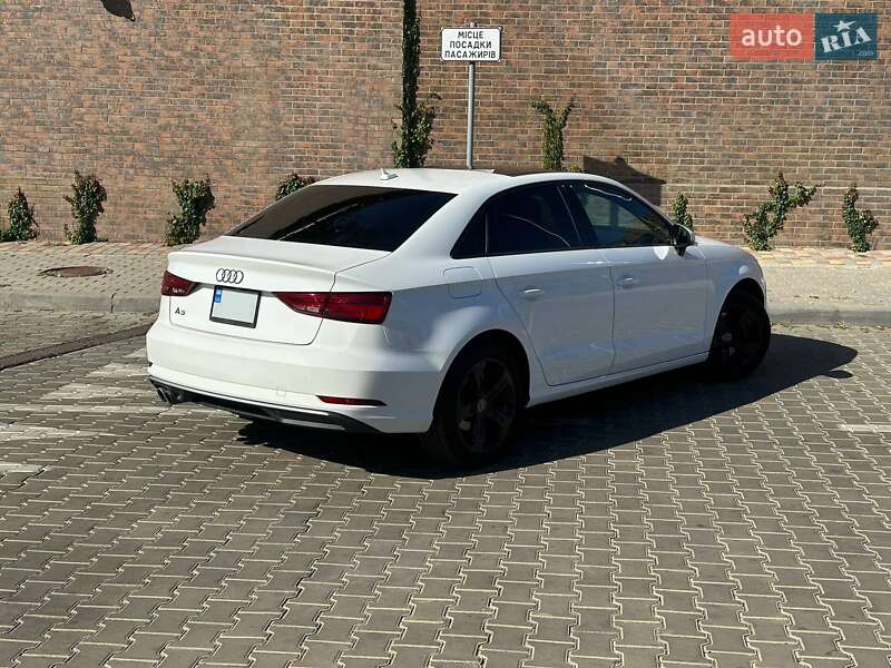Седан Audi A3 2017 в Одесі