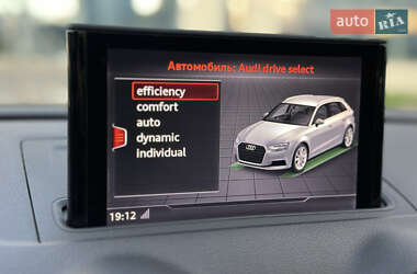 Хэтчбек Audi A3 2015 в 