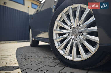 Хэтчбек Audi A3 2017 в 