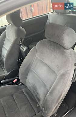 Хетчбек Audi A3 2002 в 