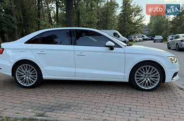 Седан Audi A3 2016 в 