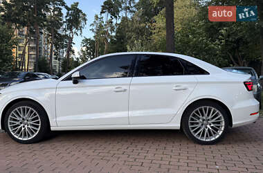 Седан Audi A3 2016 в 