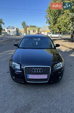 Хэтчбек Audi A3 2007 в 