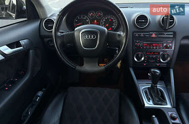 Хэтчбек Audi A3 2005 в 