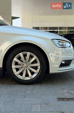 Седан Audi A3 2015 в 