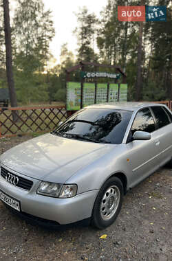 Хэтчбек Audi A3 2000 в Любомле