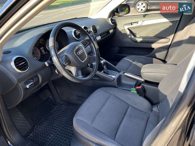 Хетчбек Audi A3 2012 в Ужгороді