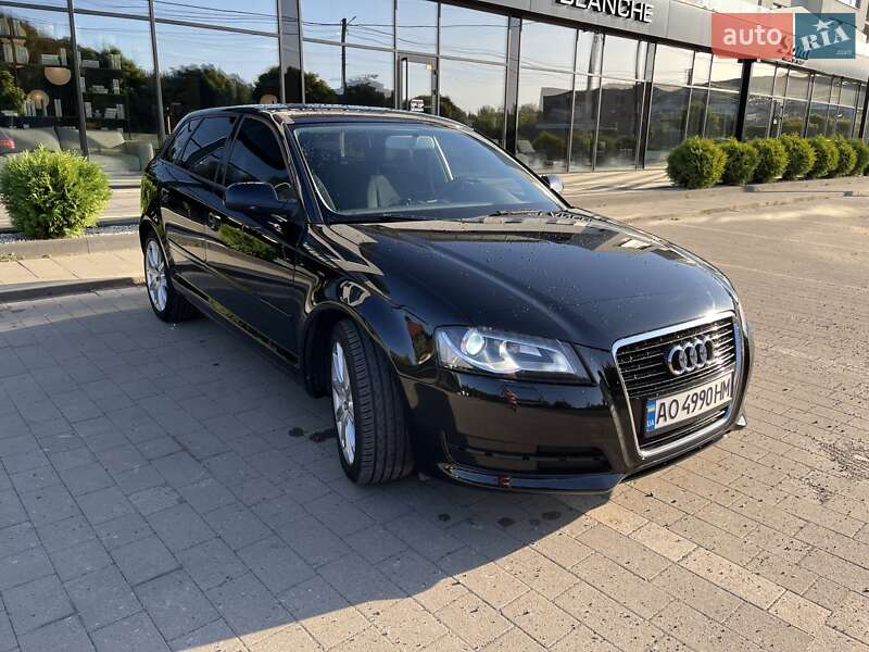 Хетчбек Audi A3 2012 в Ужгороді