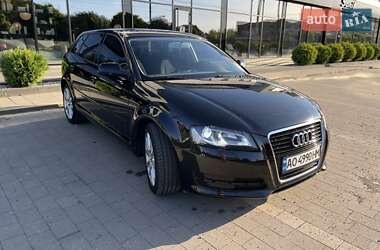 Хетчбек Audi A3 2012 в 
