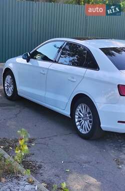 Седан Audi A3 2016 в 