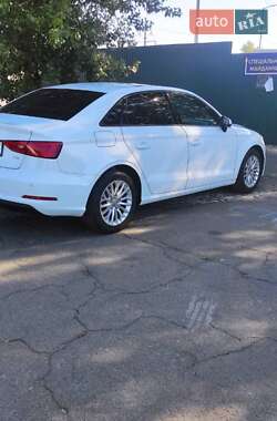 Седан Audi A3 2016 в 
