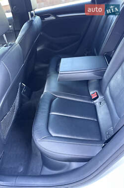 Седан Audi A3 2015 в 