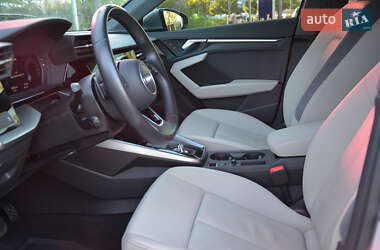 Седан Audi A3 2022 в 