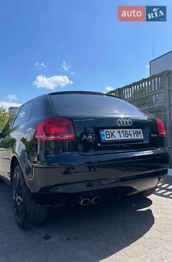 Хэтчбек Audi A3 2006 в 