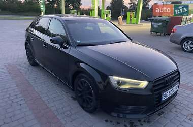 Хэтчбек Audi A3 2014 в 