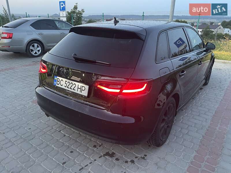 Хетчбек Audi A3 2014 в Золочеві
