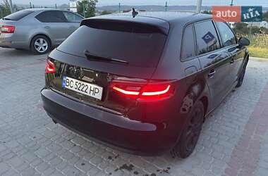Хэтчбек Audi A3 2014 в 