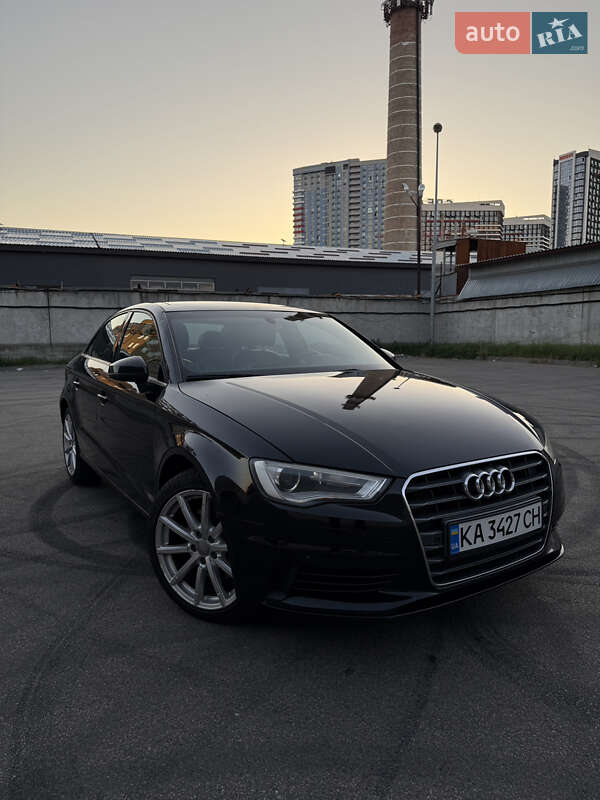 Седан Audi A3 2015 в Києві