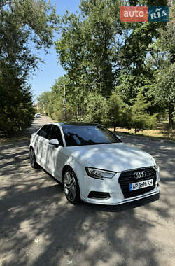 Седан Audi A3 2017 в 