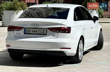 Седан Audi A3 2014 в 