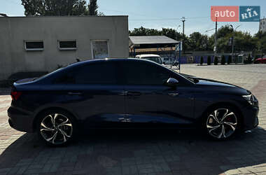 Седан Audi A3 2022 в 