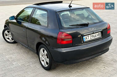 Хэтчбек Audi A3 1998 в 