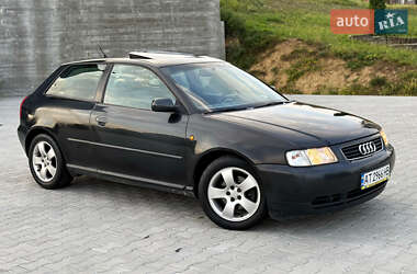 Хэтчбек Audi A3 1998 в 