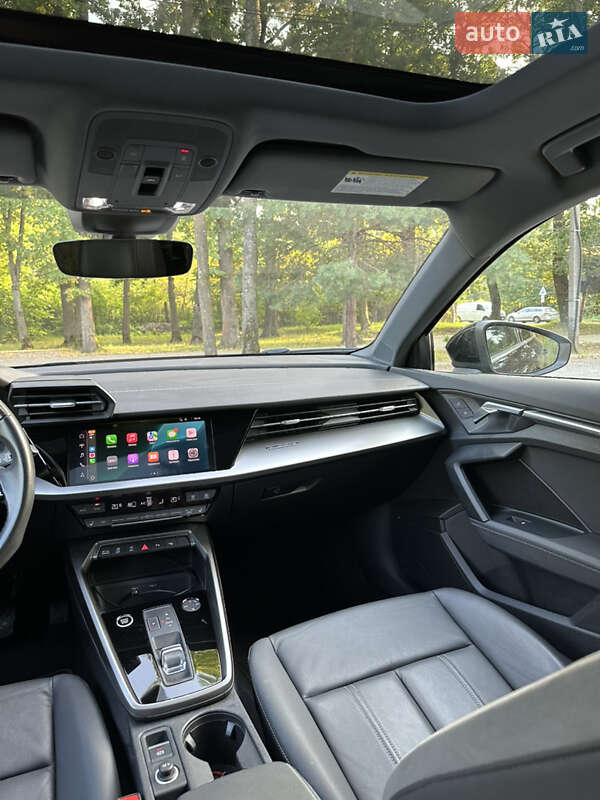 Седан Audi A3 2022 в Львові