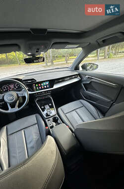 Седан Audi A3 2022 в 