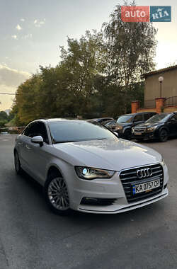 Седан Audi A3 2016 в 